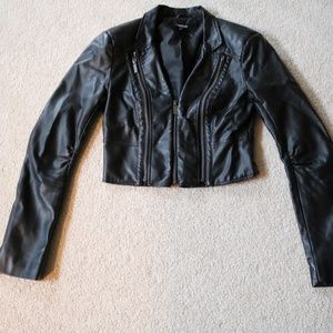 Black crop faux leather jacket